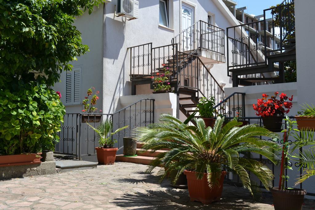 Apartments Luka ブドヴァ エクステリア 写真